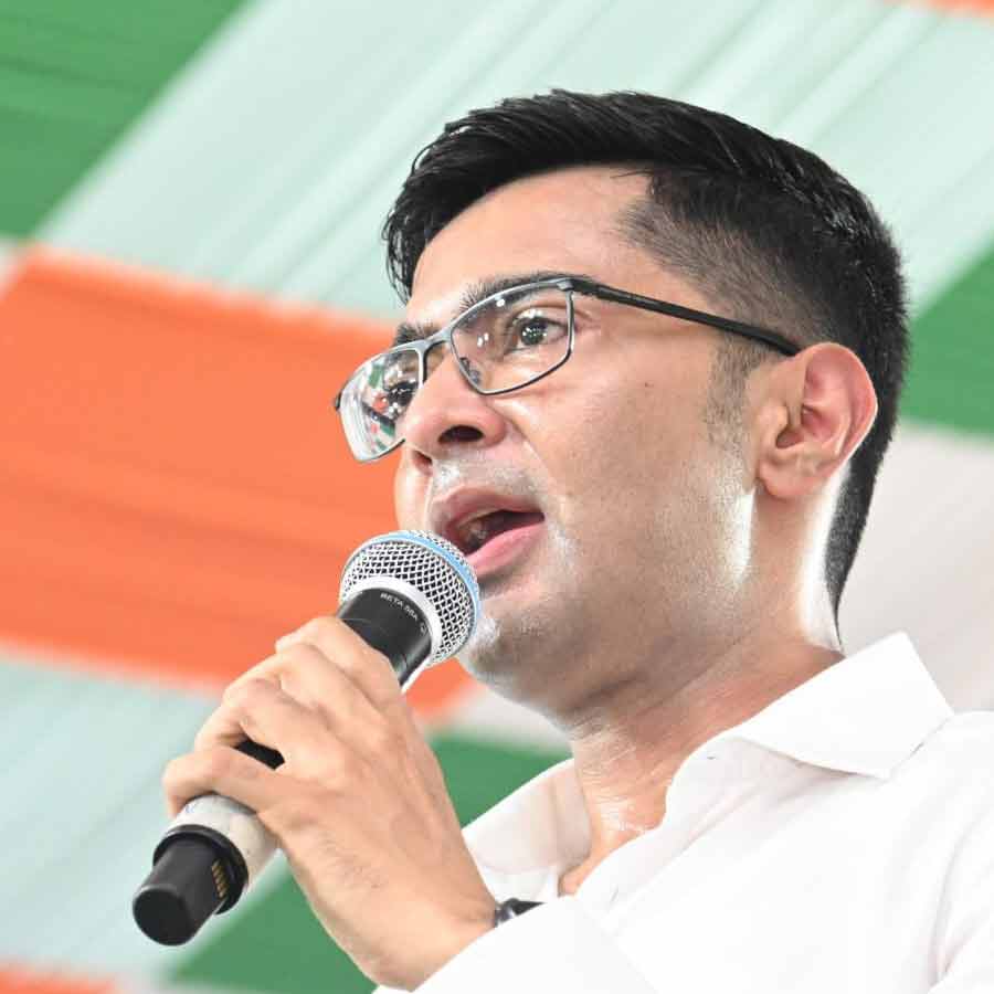 Instead of August 8, Abhishek Banerjee will hold a virtual meeting with party leaders on August 5