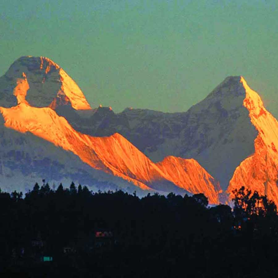 Nuclear device lost during a India US spy mission near Nanda Devi peak of Himalayas, may cause various flash floods of Uttarakhand 