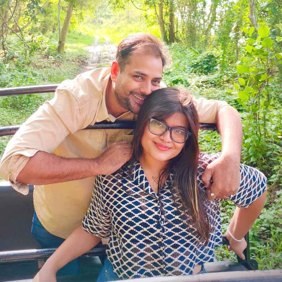 Actor-director Tathagata Mukherjee explains how much he loves travel and enjoys Alokbarsha’s company dgtl