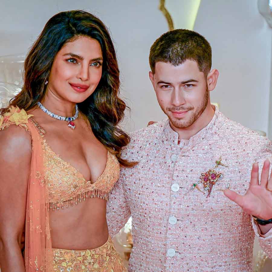 Priyanka Chopra Husband Nick Jonas Have eight Girl friend before marrying priyanka dgtl