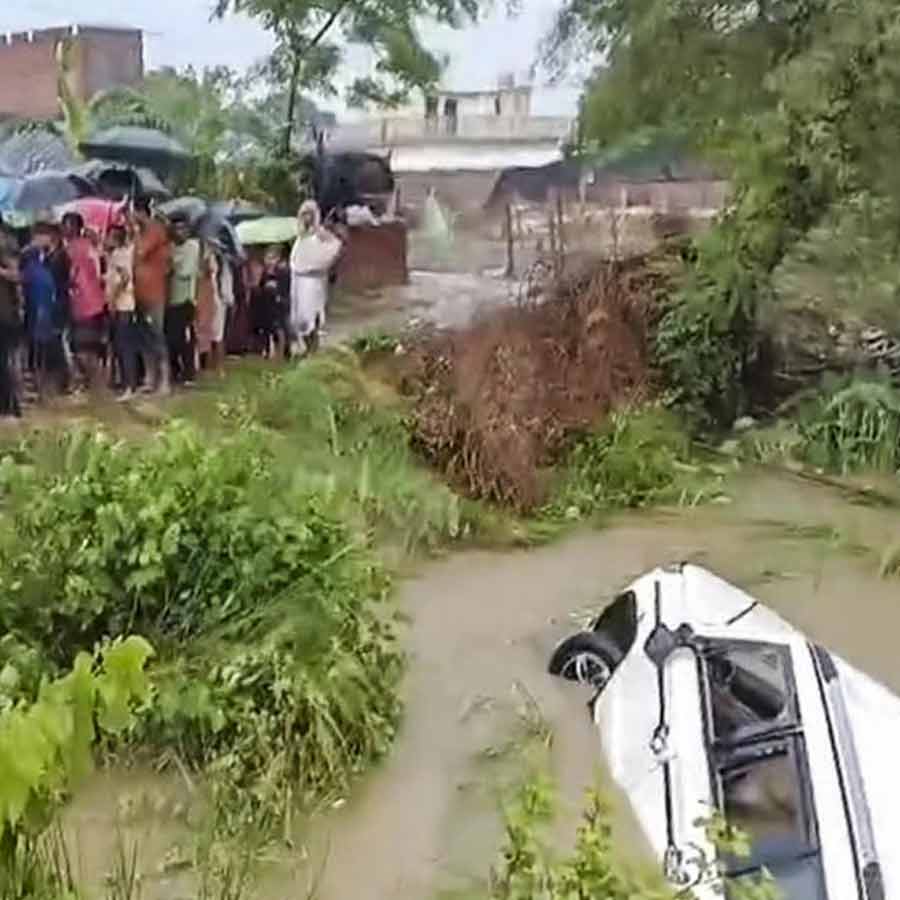 Several people died as car plunges into canal in Uttar Pradesh's Gonda, Chief Minister Yogi Adityanath offers condolences dgtl