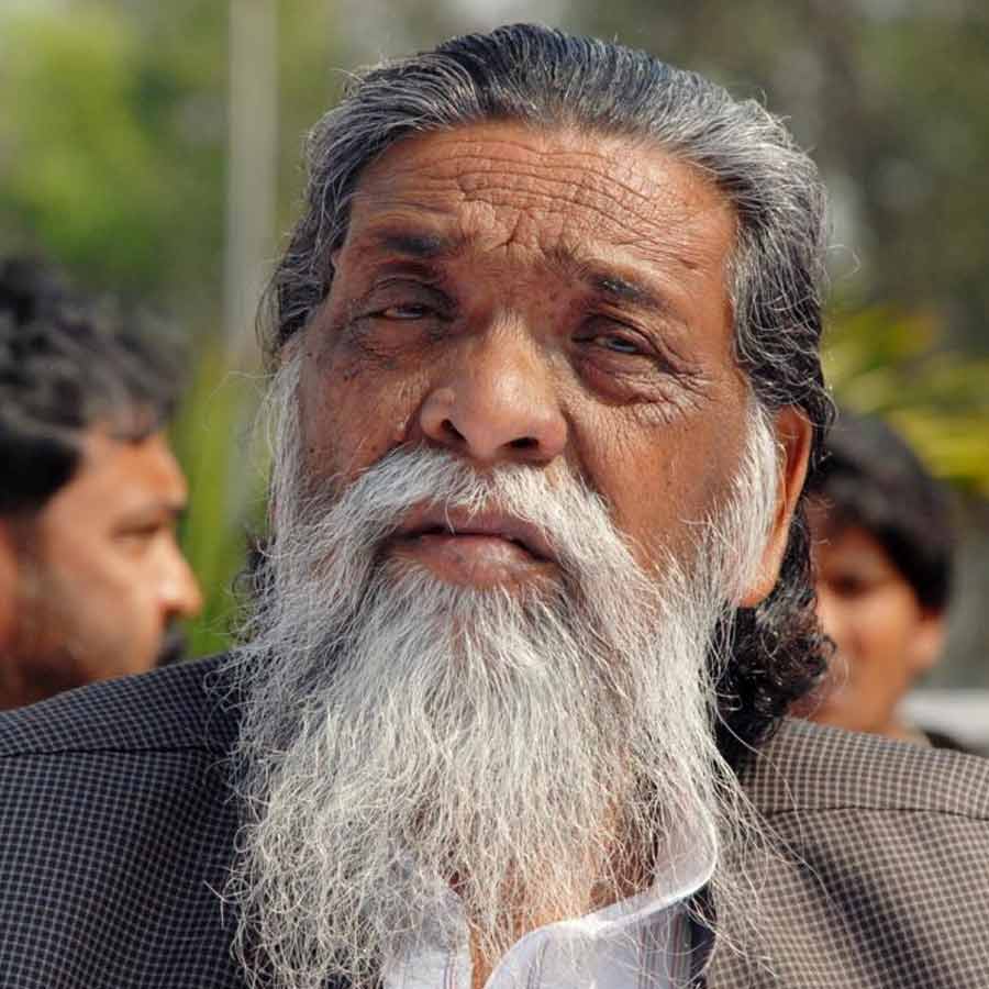 Ex Jharkhand Chief minister Shibu Soren critical and currently on ventilator support dgtl