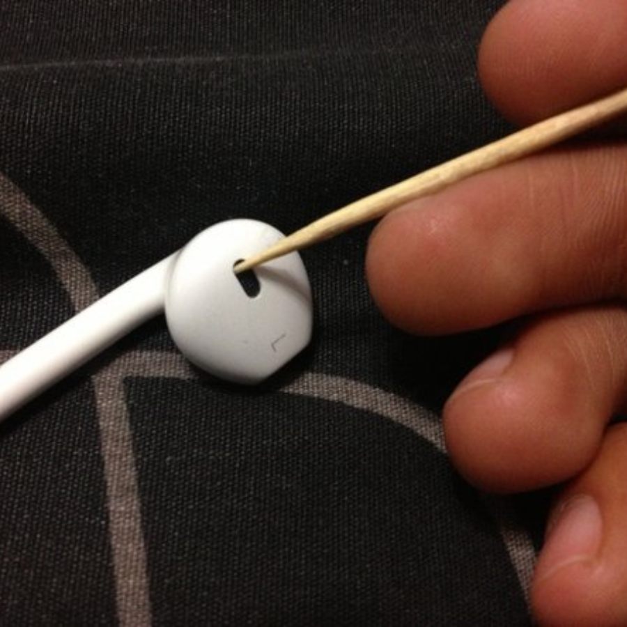 যন্ত্রের জালি থেকে ময়লা বার করার একাধিক উপায় রয়েছে।