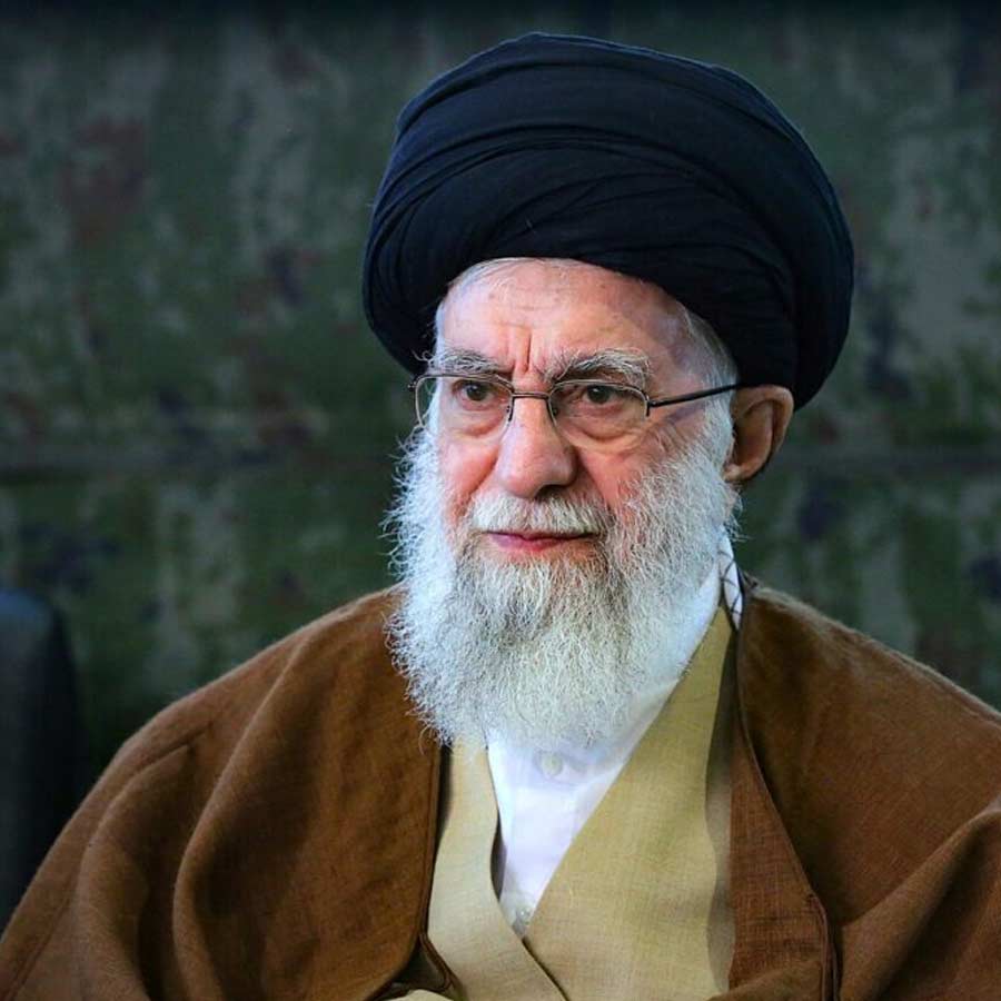 Iran’s over 2000 clerics called assassination of US President Donald Trump’s blood and wealth halal wants to assassinate him