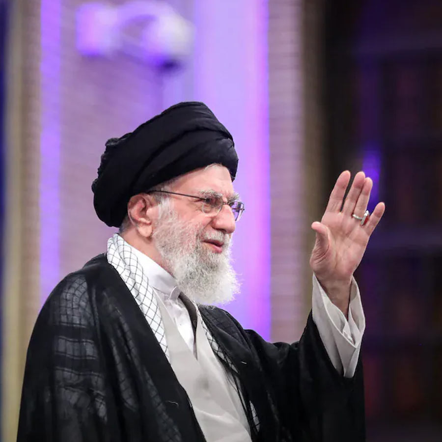 Iran’s over 2000 clerics called assassination of US President Donald Trump’s blood and wealth halal wants to assassinate him