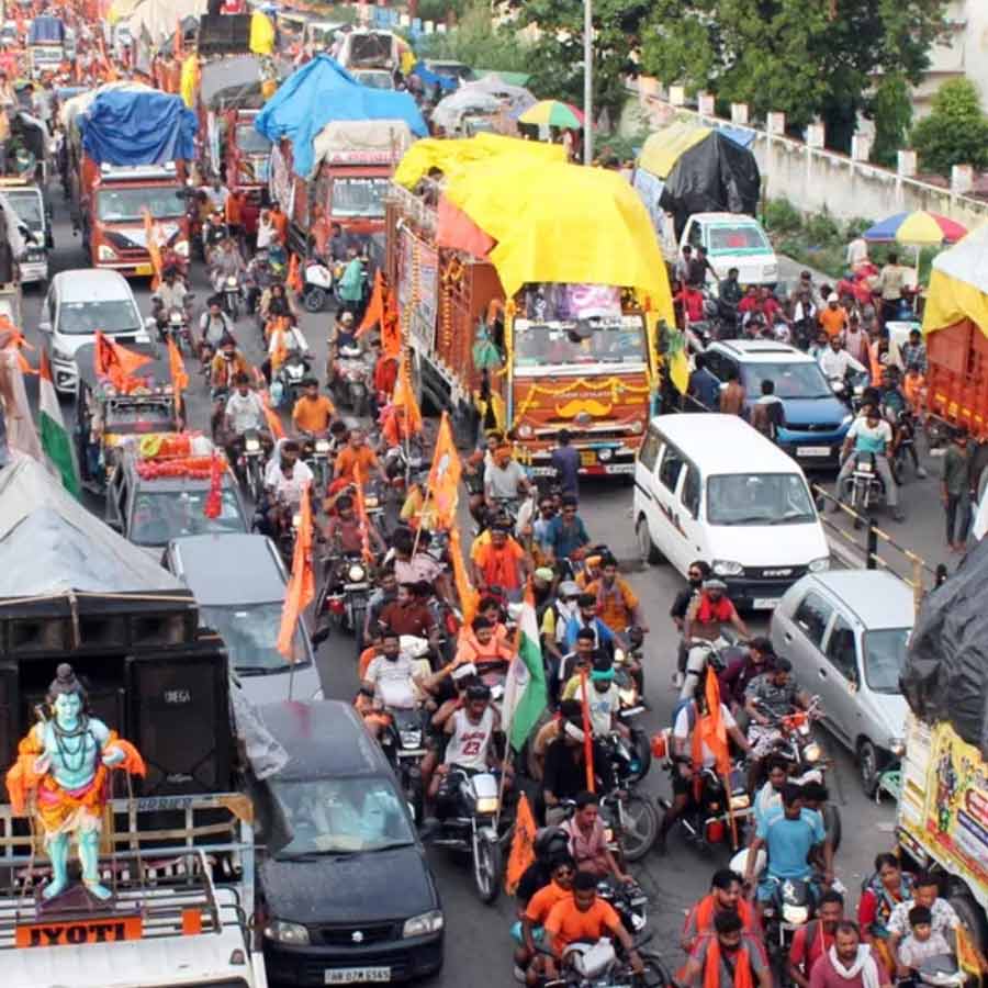 Five kanwariyas killed after DJ vehicle comes in contact with live wire in Bihar's Bhagalpur dgtl