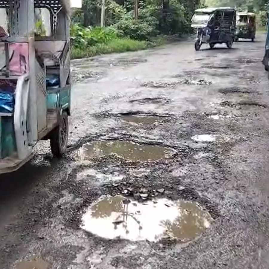 Nabanna instructed the district administrations to start the work of filling the potholes in the road as early as possible