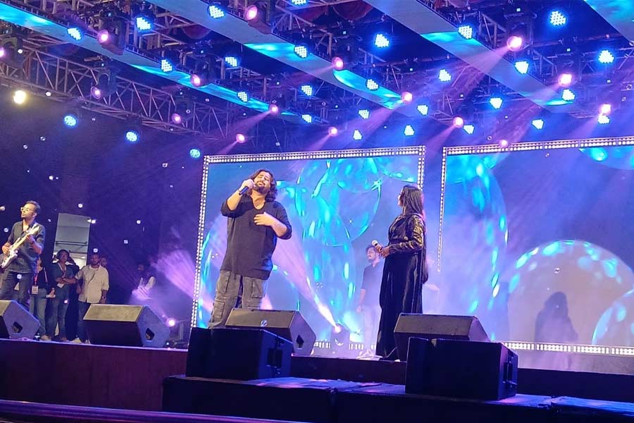 ট্রেলার লঞ্চের অনুষ্ঠানে শিল্পী নীলায়ন।