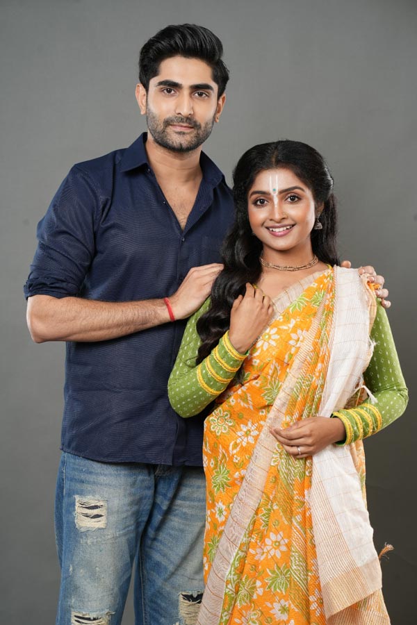 সুদীপ্তার সঙ্গে জুটি বাঁধছেন রাহুল।