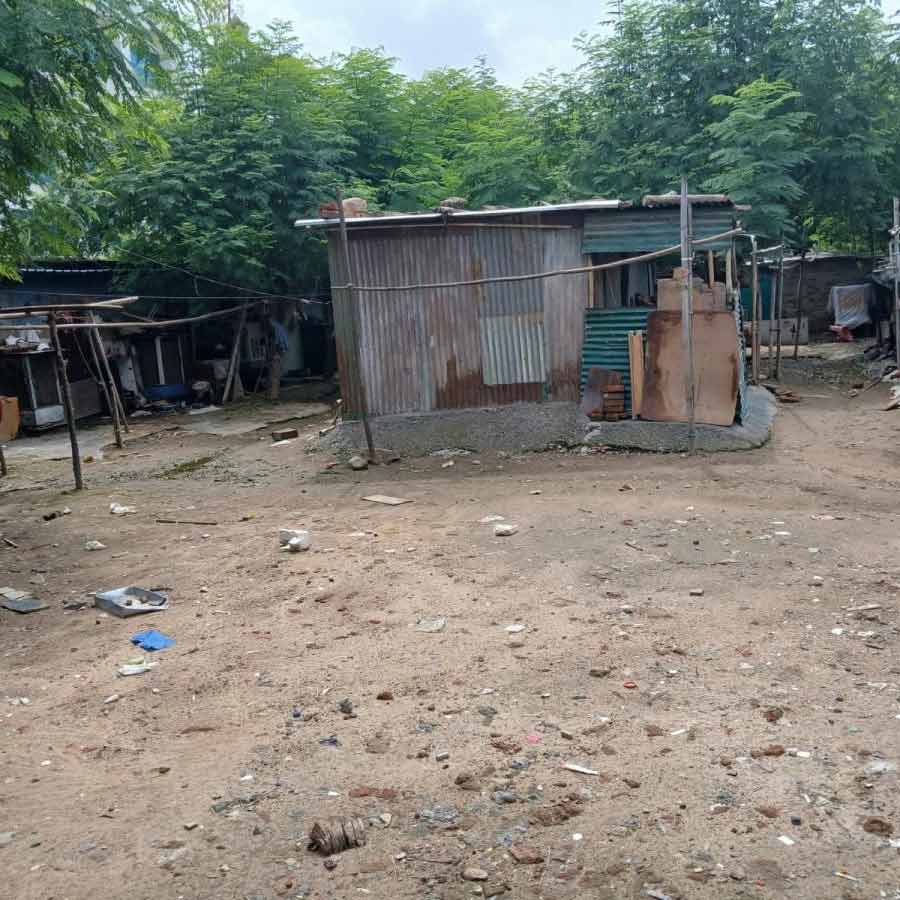 Several bengali migrant workers left 'Bengali Market' of Gurugram due to harassment for speaking in Bengali