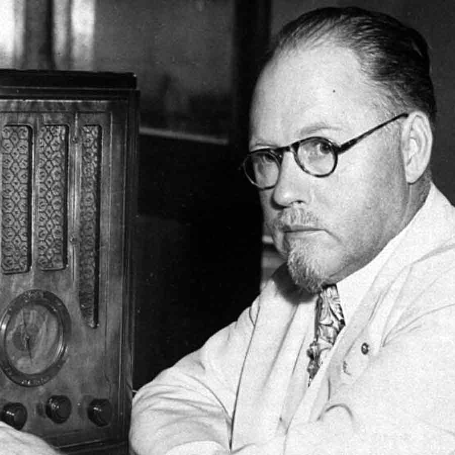 All need to know about John R. Brinkley man who fooled American people in the name of curing male virility