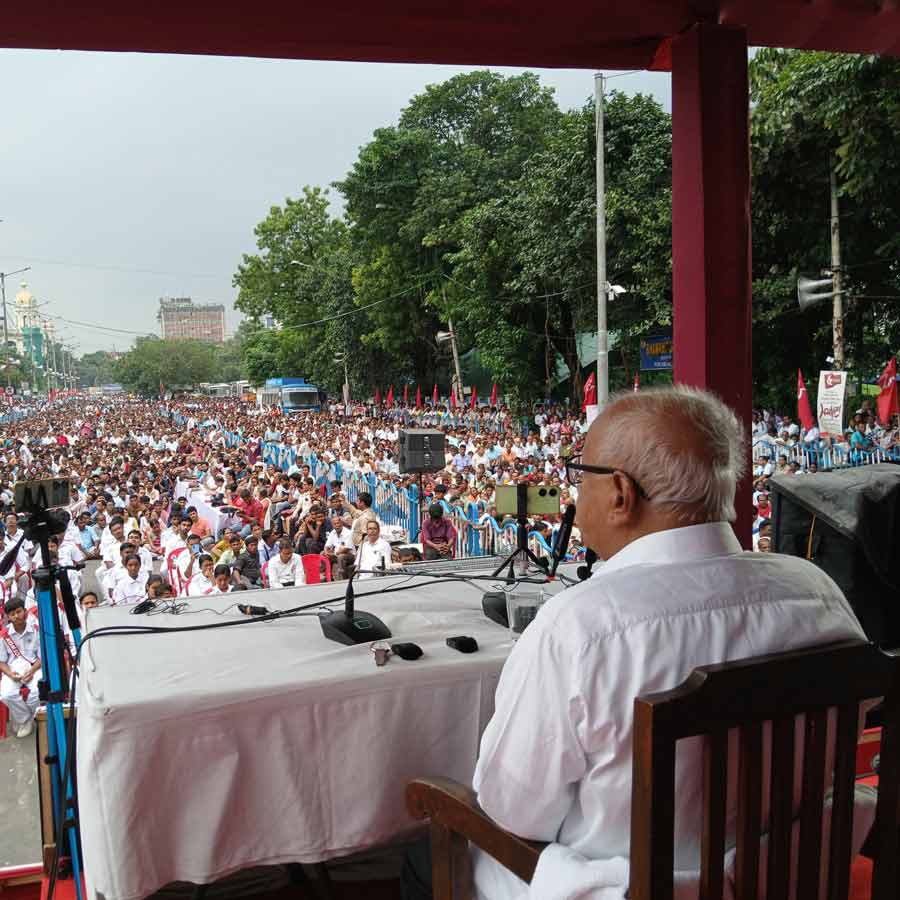 SUCI raises pitch against politics over religion