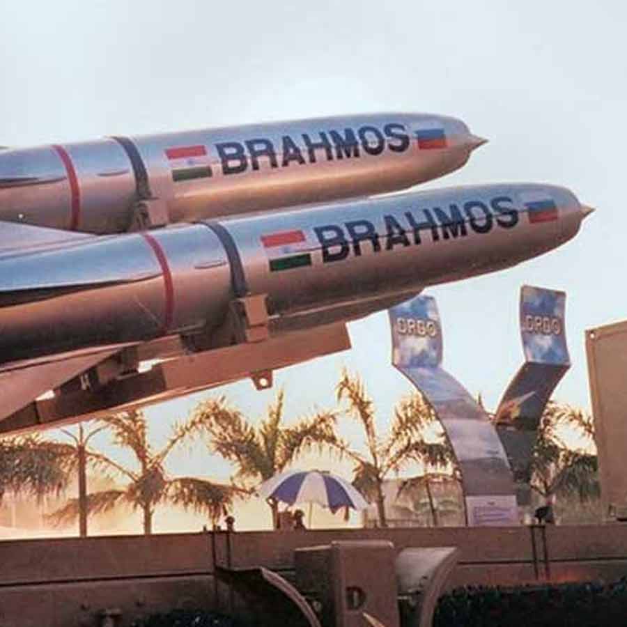 Ministry of Defence gives initial nod for 67 crores arms deal