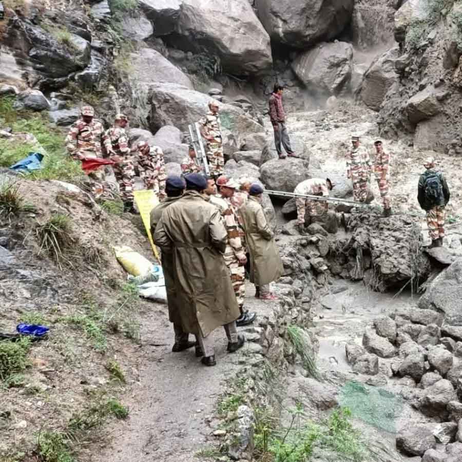 Many pilgrims in Himachal Pradesh rescued with the help of zipline as cloudburst washes bridge away dgtl