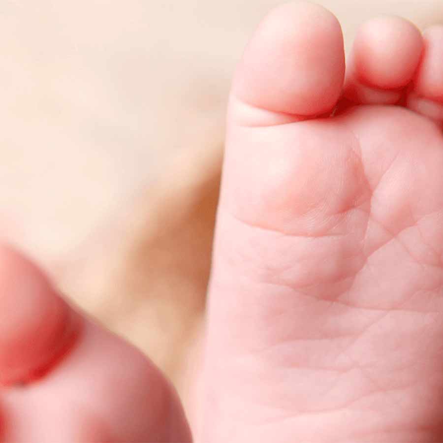 Newborn baby girl rescued from garbage pile in Bali