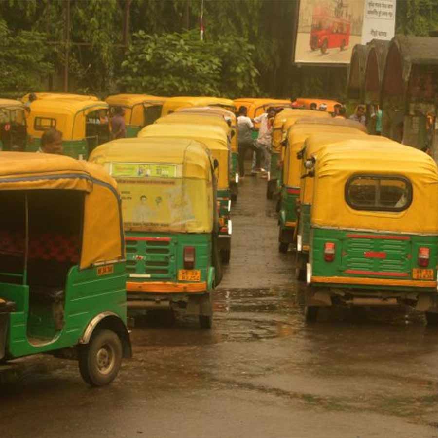 Minibus and auto strike begins in Durgapur from Monday