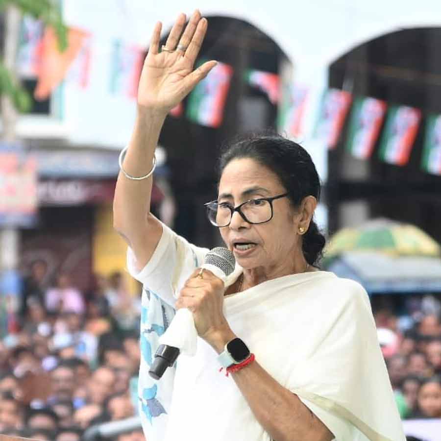 CM Mamata Banerjee hints at 2026 assembly elections with voter list and Bengali language in Jhargram speech