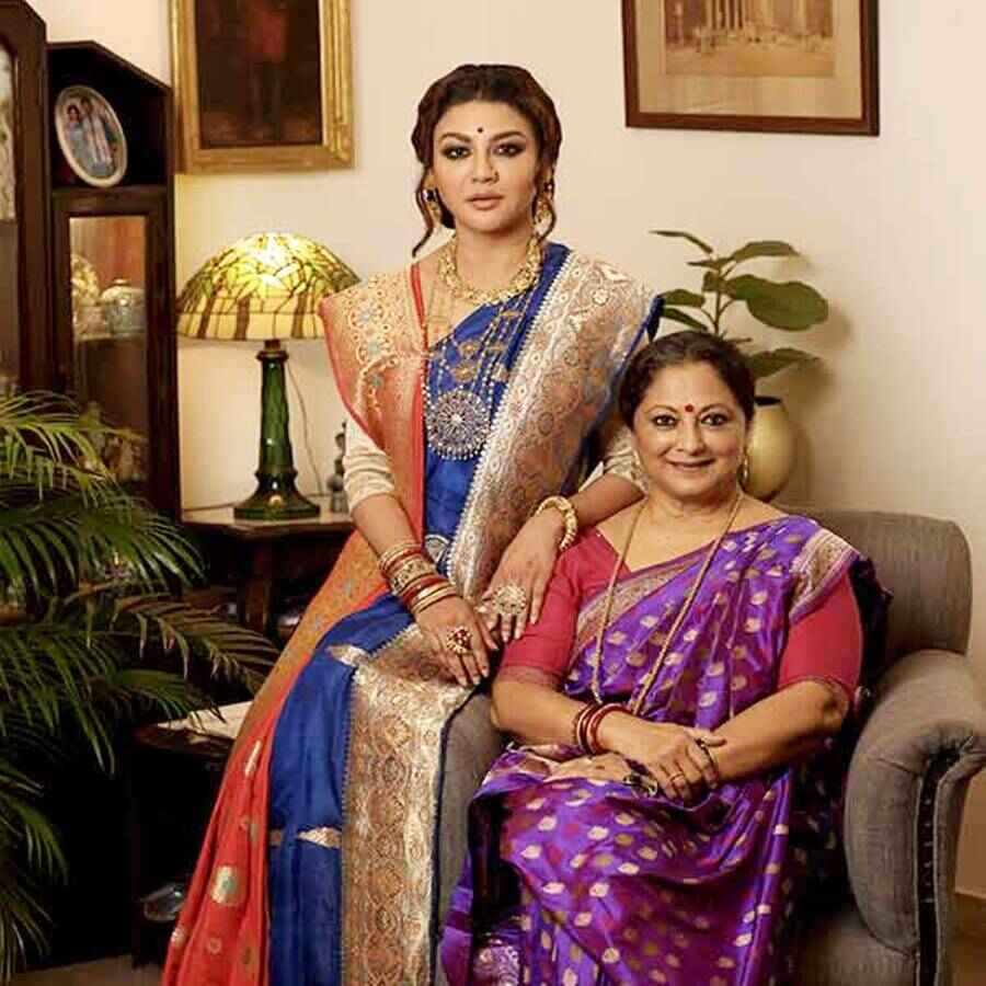 Actress Jaya Ahsan And Sonali Gupta Shares Their Memories With Handloom Sarees dgtl