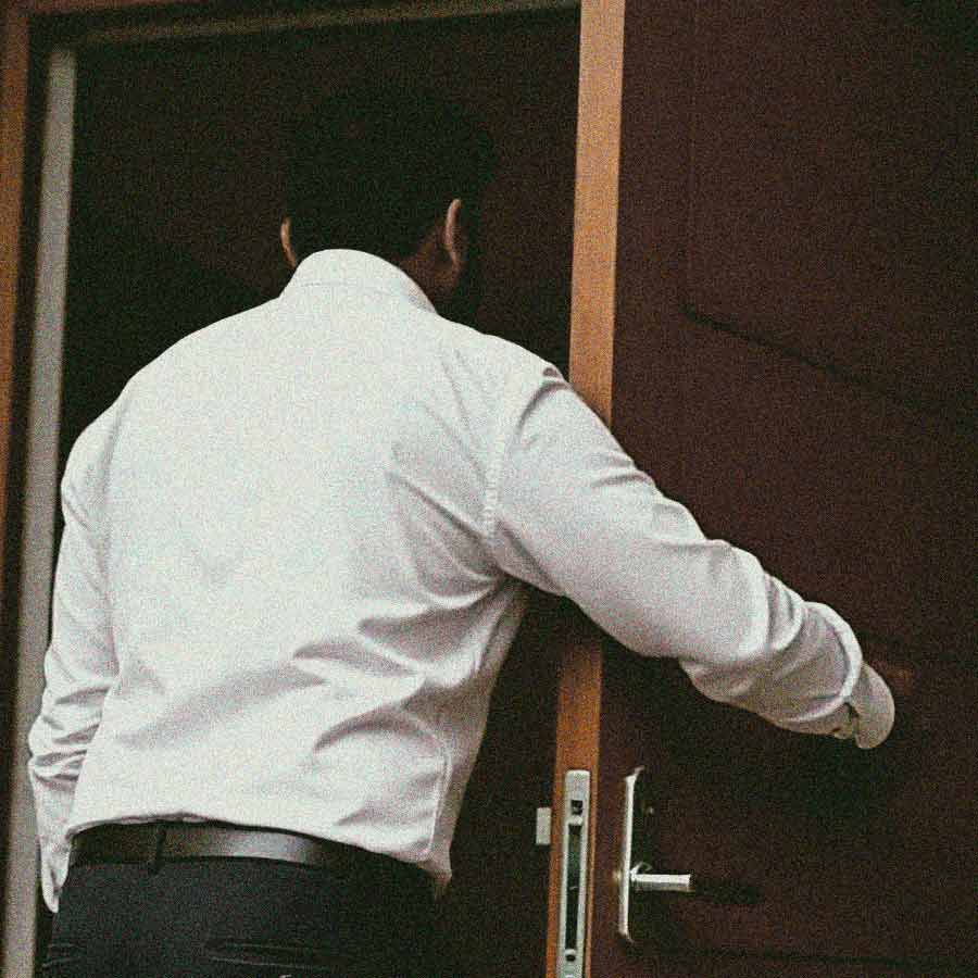 A body of a woman found in Beleghata, Kolkata dgtl