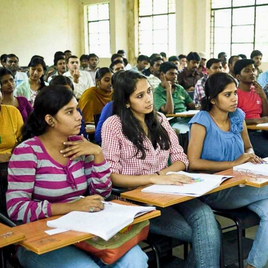 ইউজিসি-র সীমাবদ্ধতা অতিক্রম করে পুনর্নির্মাণের পথে কি হাঁটবে নতুন কমিশন? 