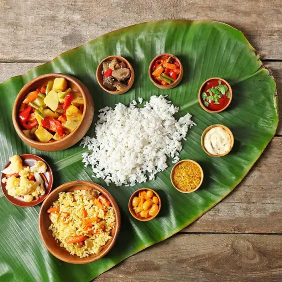 Why should you use banana leaves to serve food dgtl