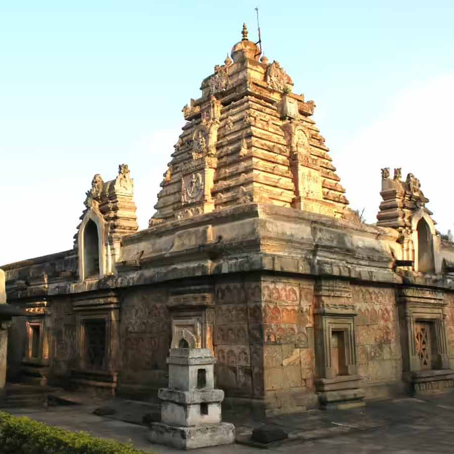 Dharmasthala mass burial case