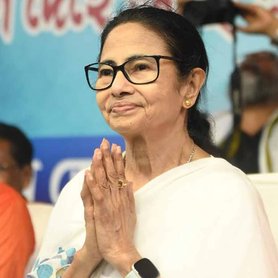 Mamata Banerjee reminds her work for Metro, BJP & others counter TMC’s claim