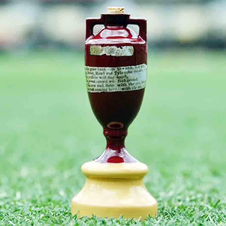 war of words between Glenn McGrath and Stuard Broad