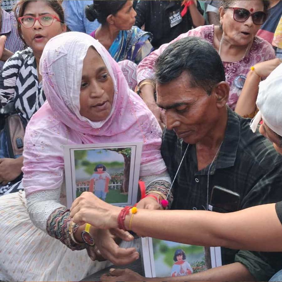 Live update of Kalighat Abhijan, Large police force deployed dgtl