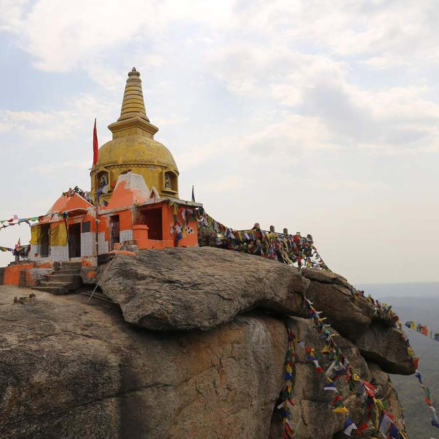 গুরপা পাহাড়ের মাথায় বৌদ্ধ স্তূপ এবং মন্দির।