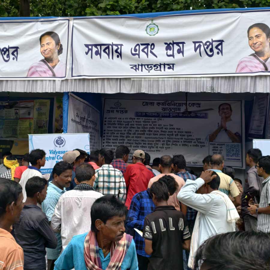 Mamata Banerjee has urged migrant workers to return to West Bengal, following allegations of harassment of Bengali-speaking workers in other states