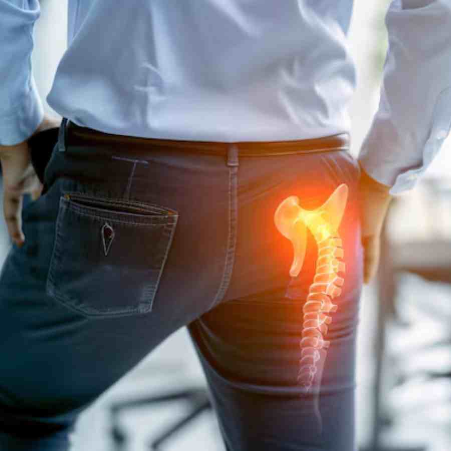 Persistent hip pain can be a sign of avascular necrosis, what are the symptoms of this disease