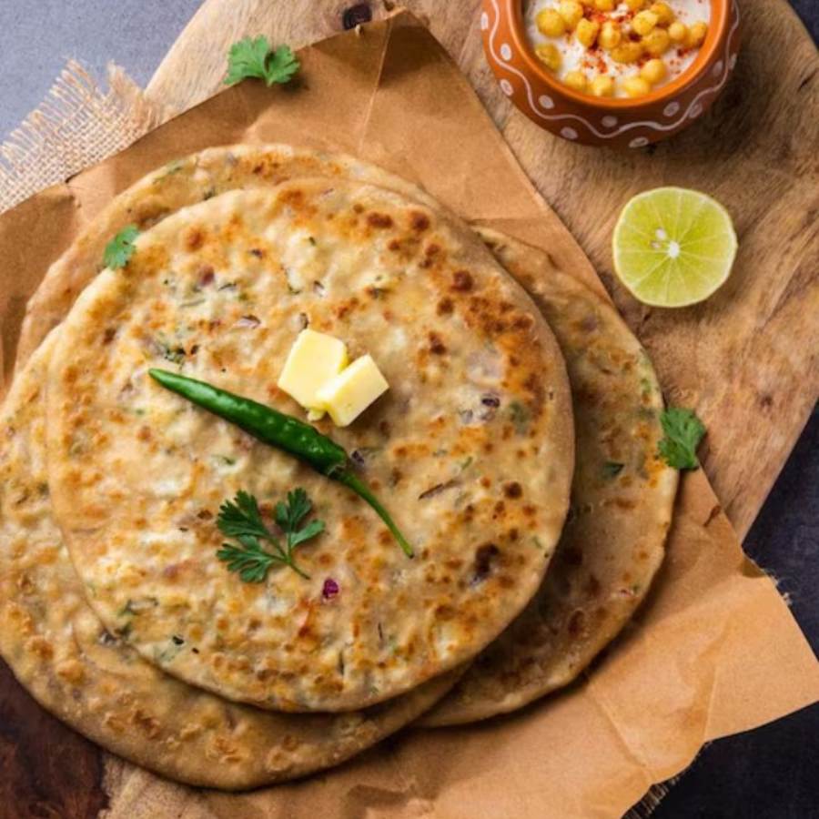 how to make a Thecha Paratha for your Breakfast or healthy snacks dgtl