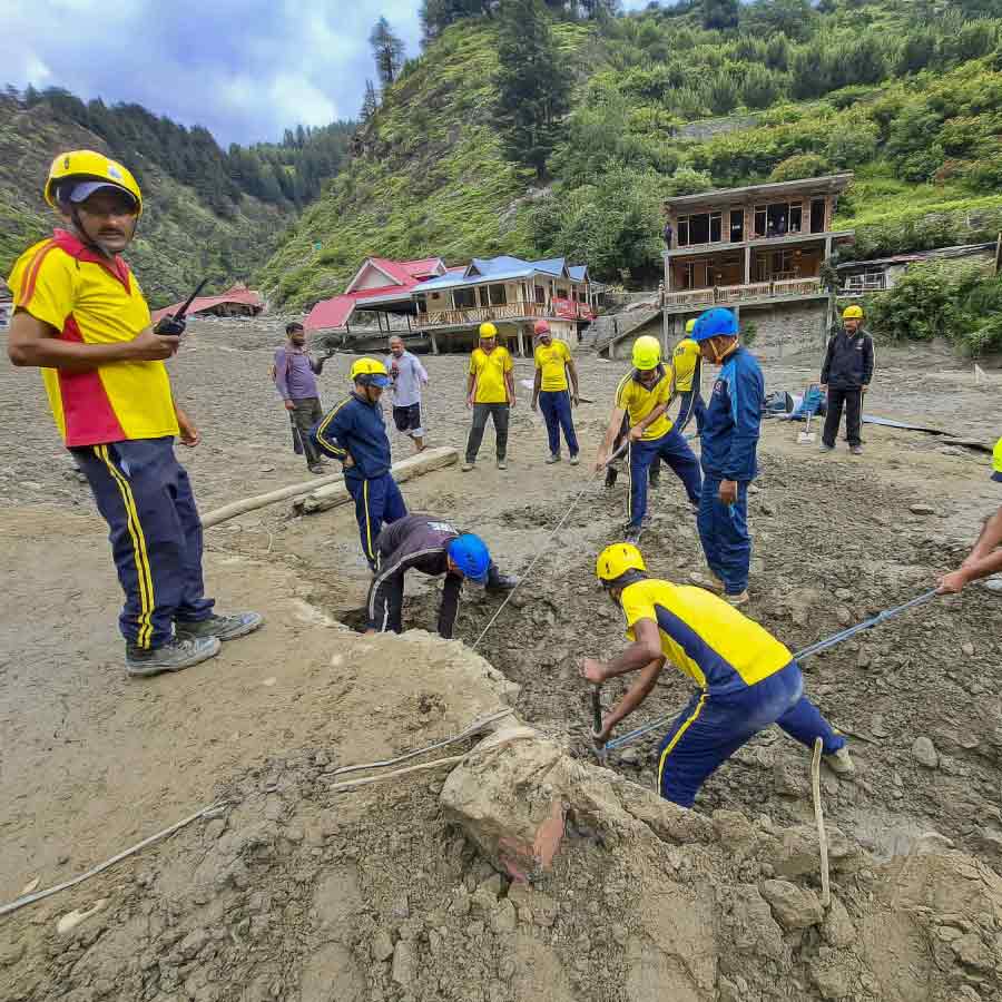 Over thousand people rescued in Uttarkashi, several still missing after flash flood as rain disrupts rescue operation dgtl