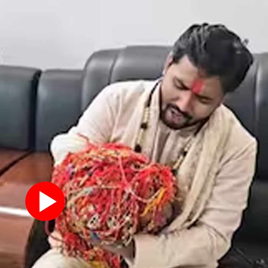 khan sir celebrated Raksha Bandhan