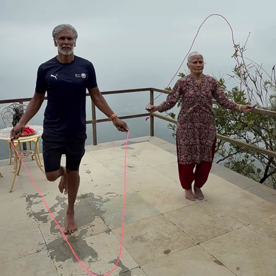 স্কিপিং একটি কার্ডিয়ো ব্যায়াম। 