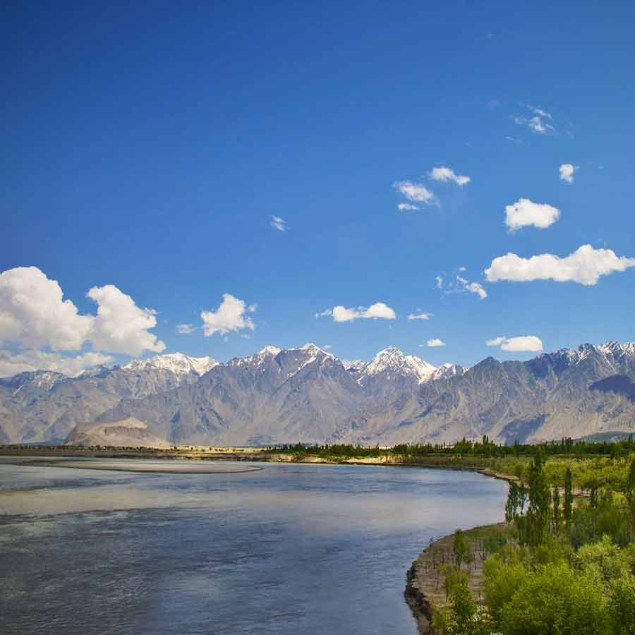 Field Marshal Asim Munir threatened that Pakistan will destroy Indian dams with missile if it construct on Indus river 