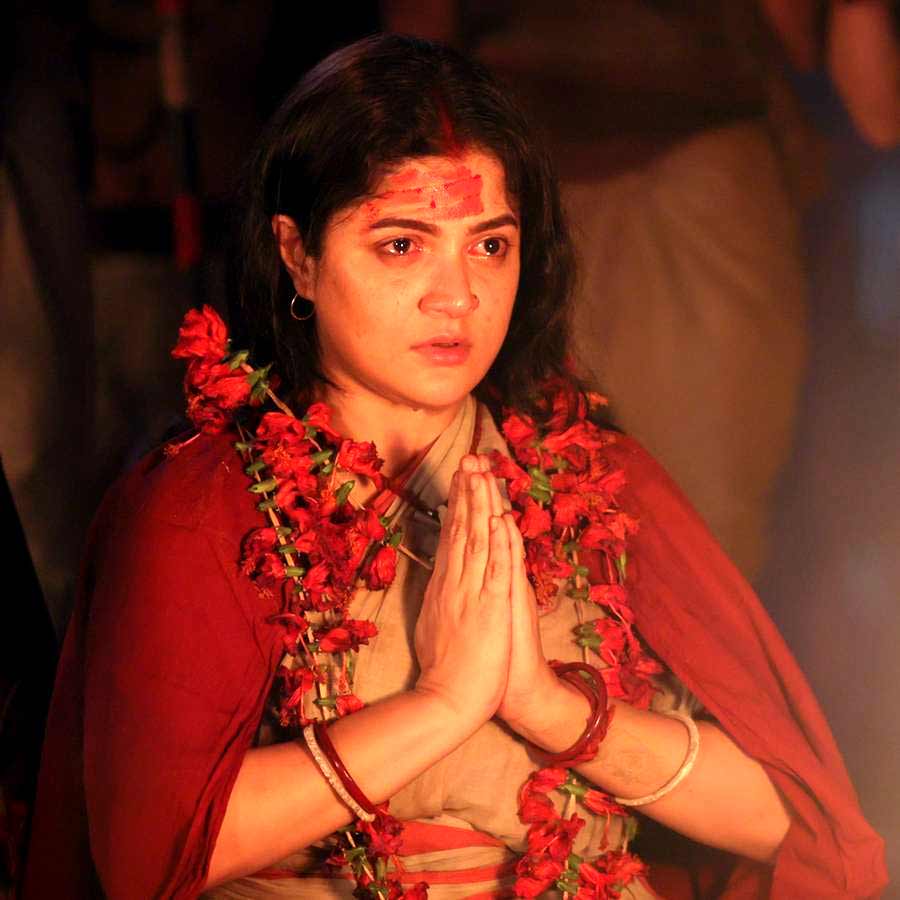 ‘দেবী চৌধুরানী’ শ্রাবন্তী চট্টোপাধ্যায়।