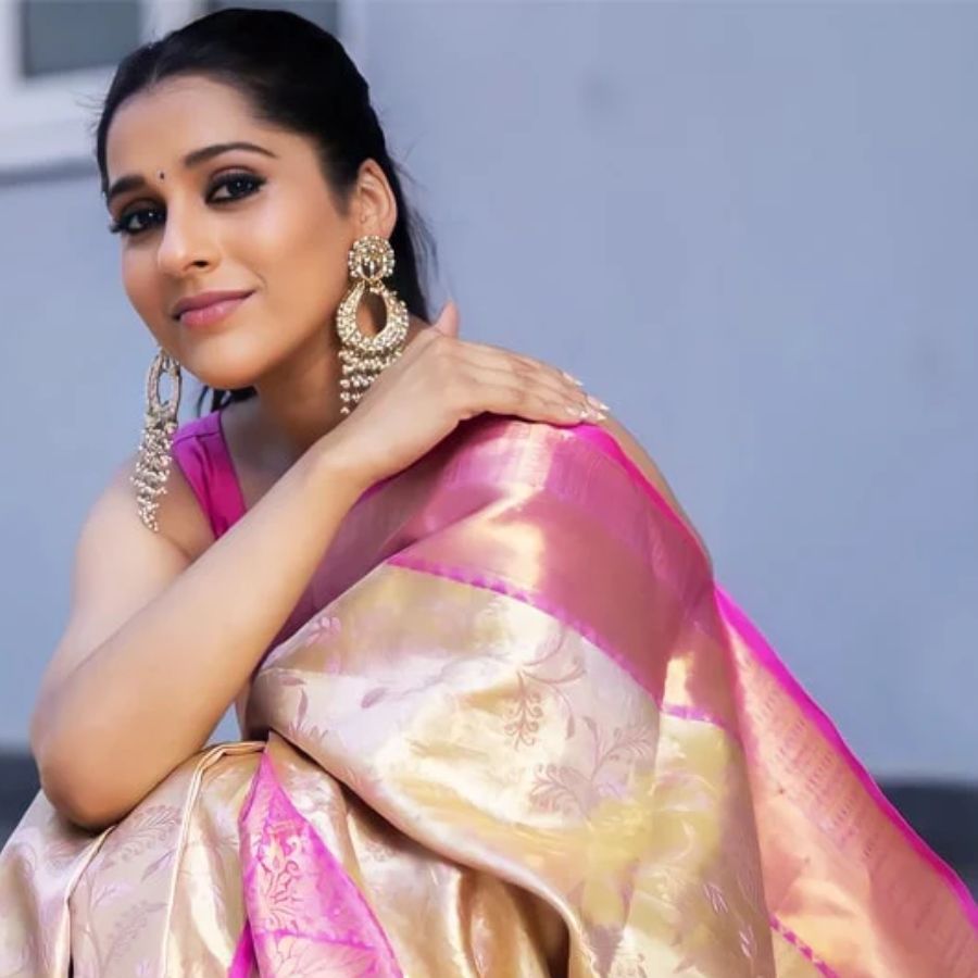 Stylish and comfortable trending sarees for Durga Puja dgtl