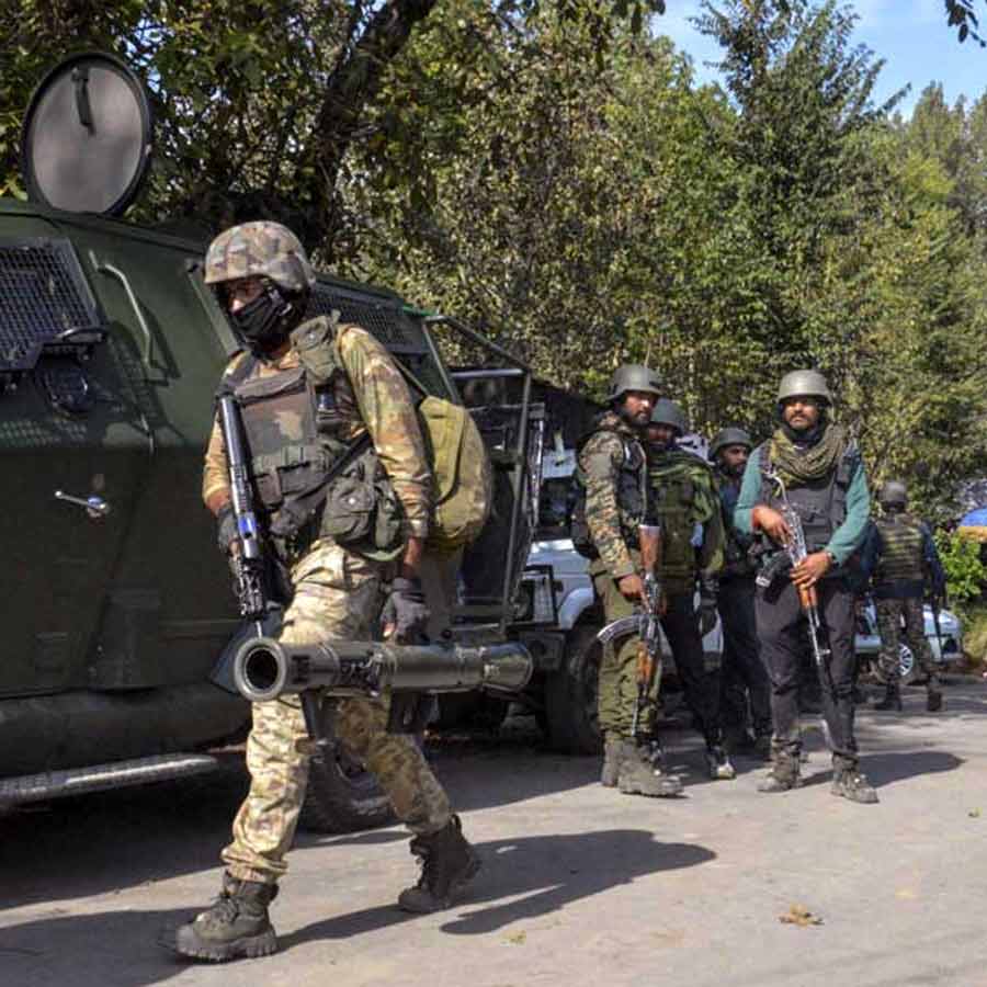 Indian Army foils infiltration attempt at Line of Control at Uri Sector, soldier dies