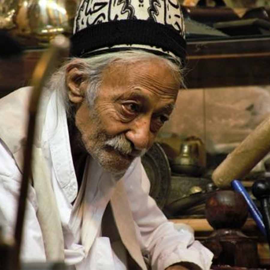 All need to know about Iranian Black Widow serial killer Kulthum Akbari