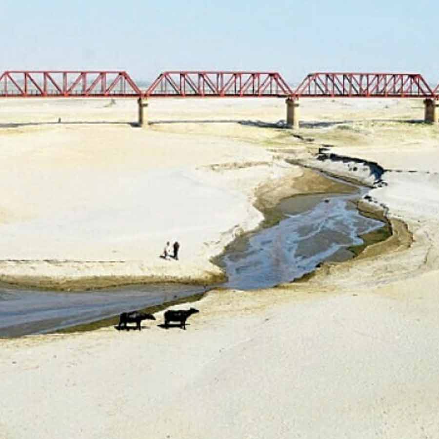 Pakistan’s 12 lakh people displaced amid water level reduced 80 percent in delta region of Indus River 