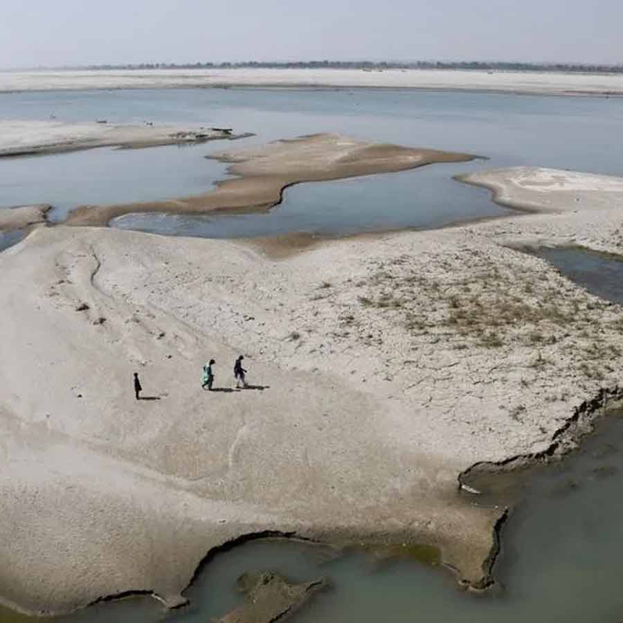 Pakistan’s 12 lakh people displaced amid water level reduced 80 percent in delta region of Indus River 