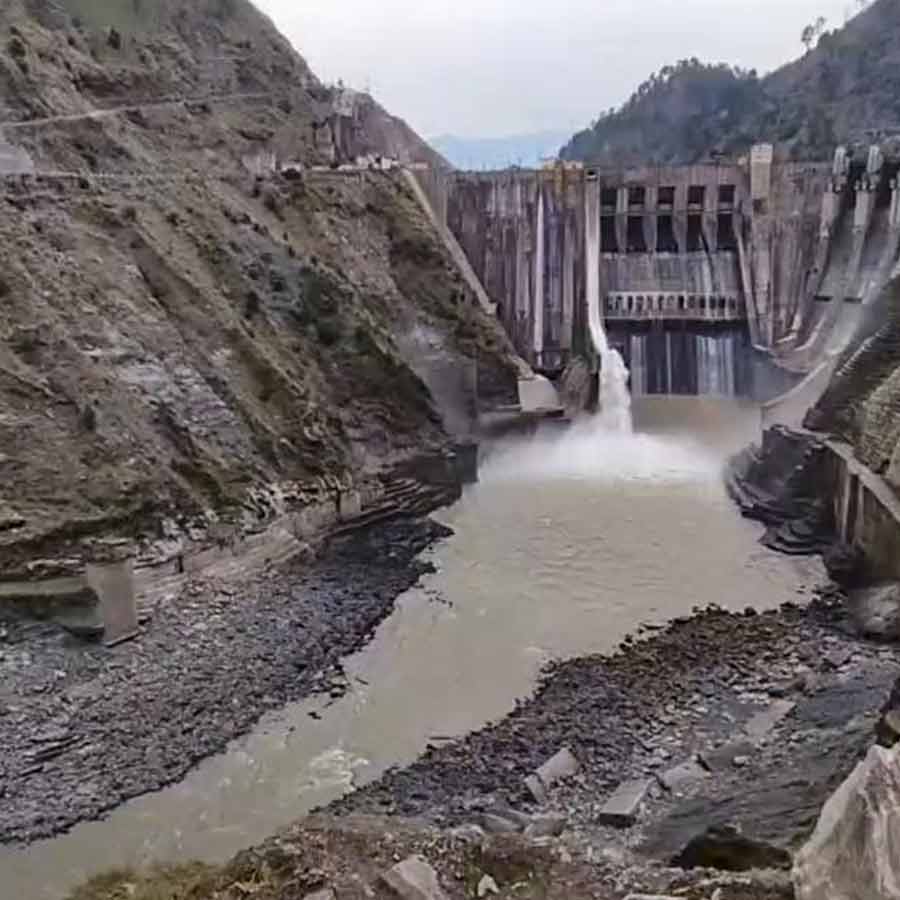 Pakistan’s 12 lakh people displaced amid water level reduced 80 percent in delta region of Indus River 