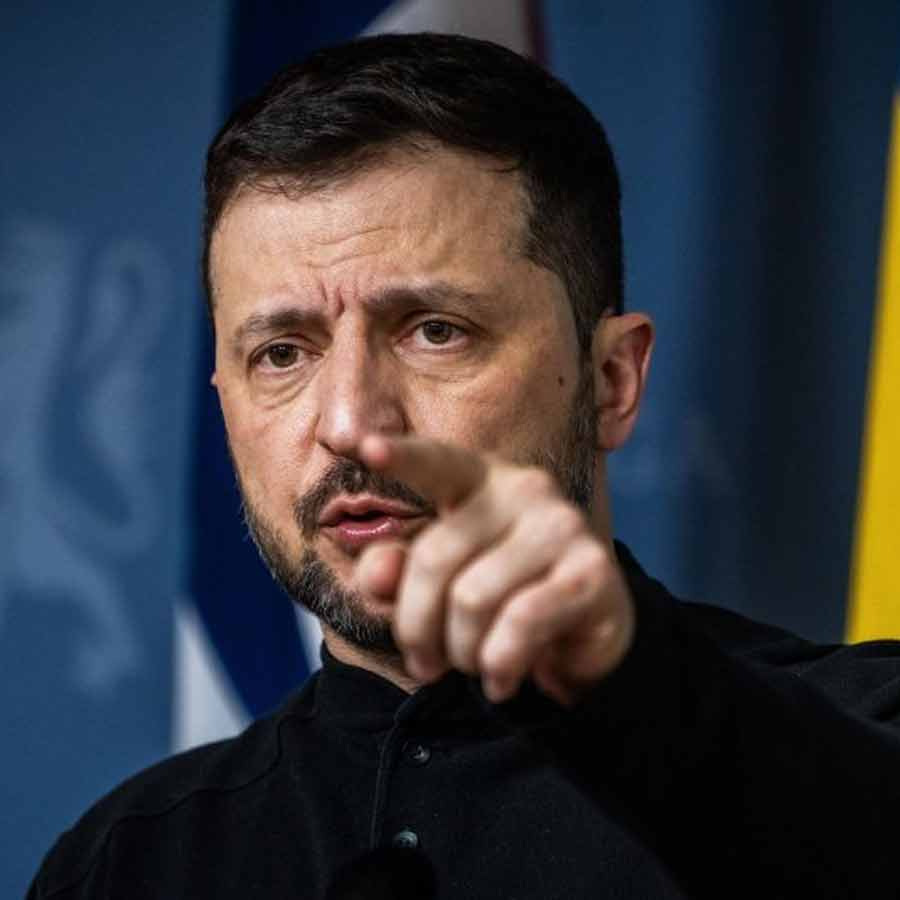 Ukraine President Volodymyr Zelenskyy visits Berlin ahead of Trump-Putin meeting dgtl
