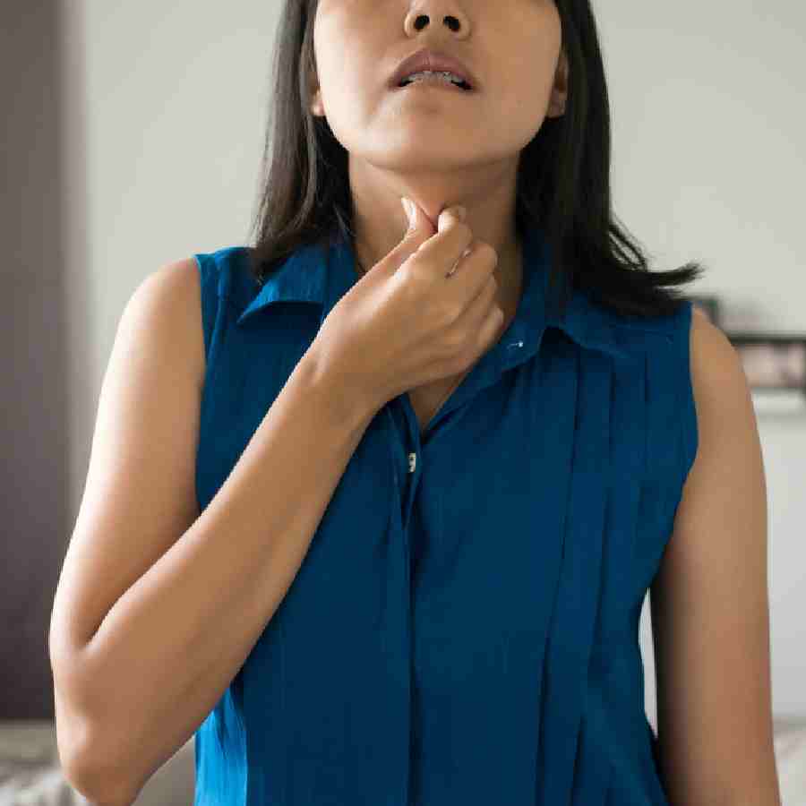 Effective hacks to remove a fish bone stuck in your throat dgtl