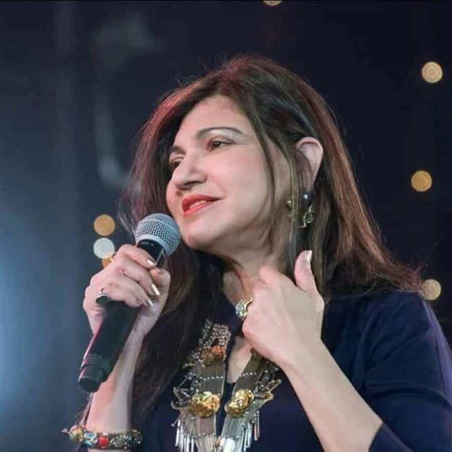 Alka Yagnik said that because of her successful career she could not give time to her husband dgtl