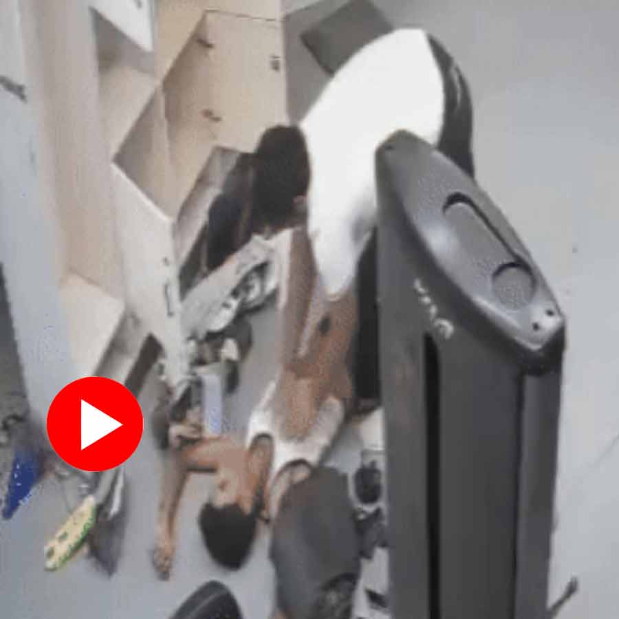 Video shows boy saving an unconscious man in Haryana Gym