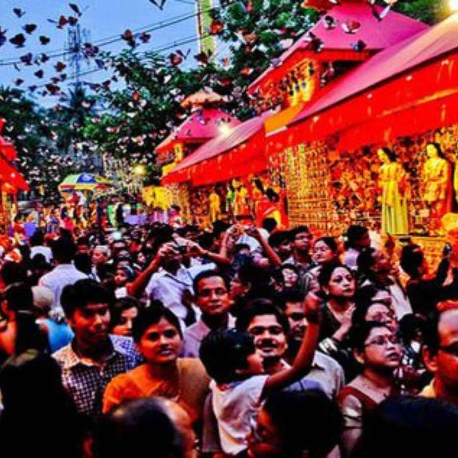 Questions are being raised about whether the police's plan to control the crowd in Bidhannagar will be successful or not