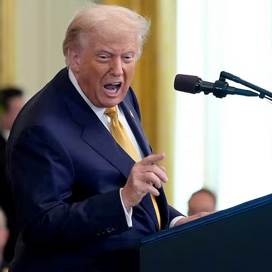 According to reports American debt reaches 37 Trillion dollar